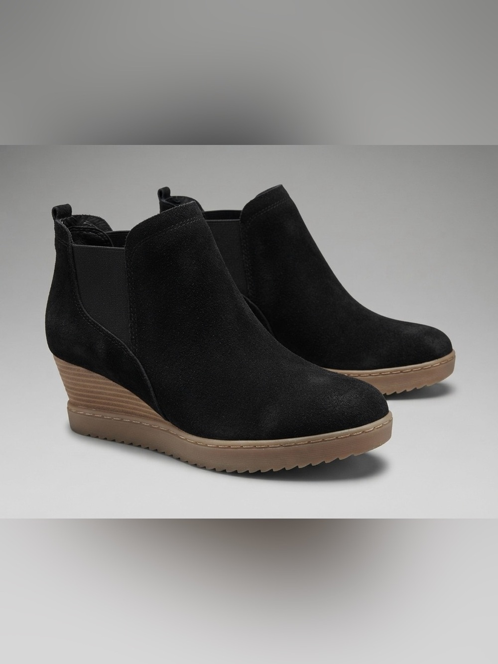 Sofft Black Genuine Suede Wedge Ankle Chelsea Boots Bootie Women's Size 8.5